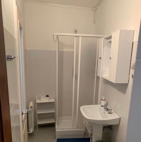 La Marina Tower Apartment With Private Sea View Terrace Vernazza Luaran gambar